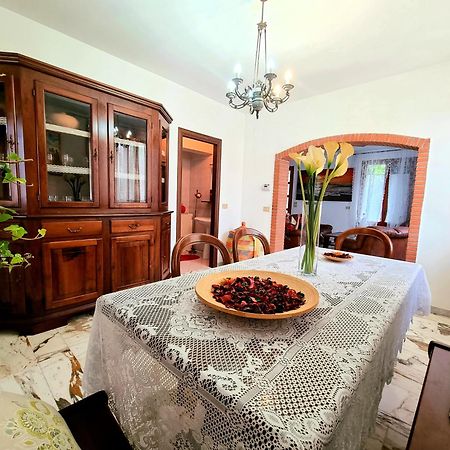 Casa Valentini Pensionat San Giuliano Terme Exteriör bild