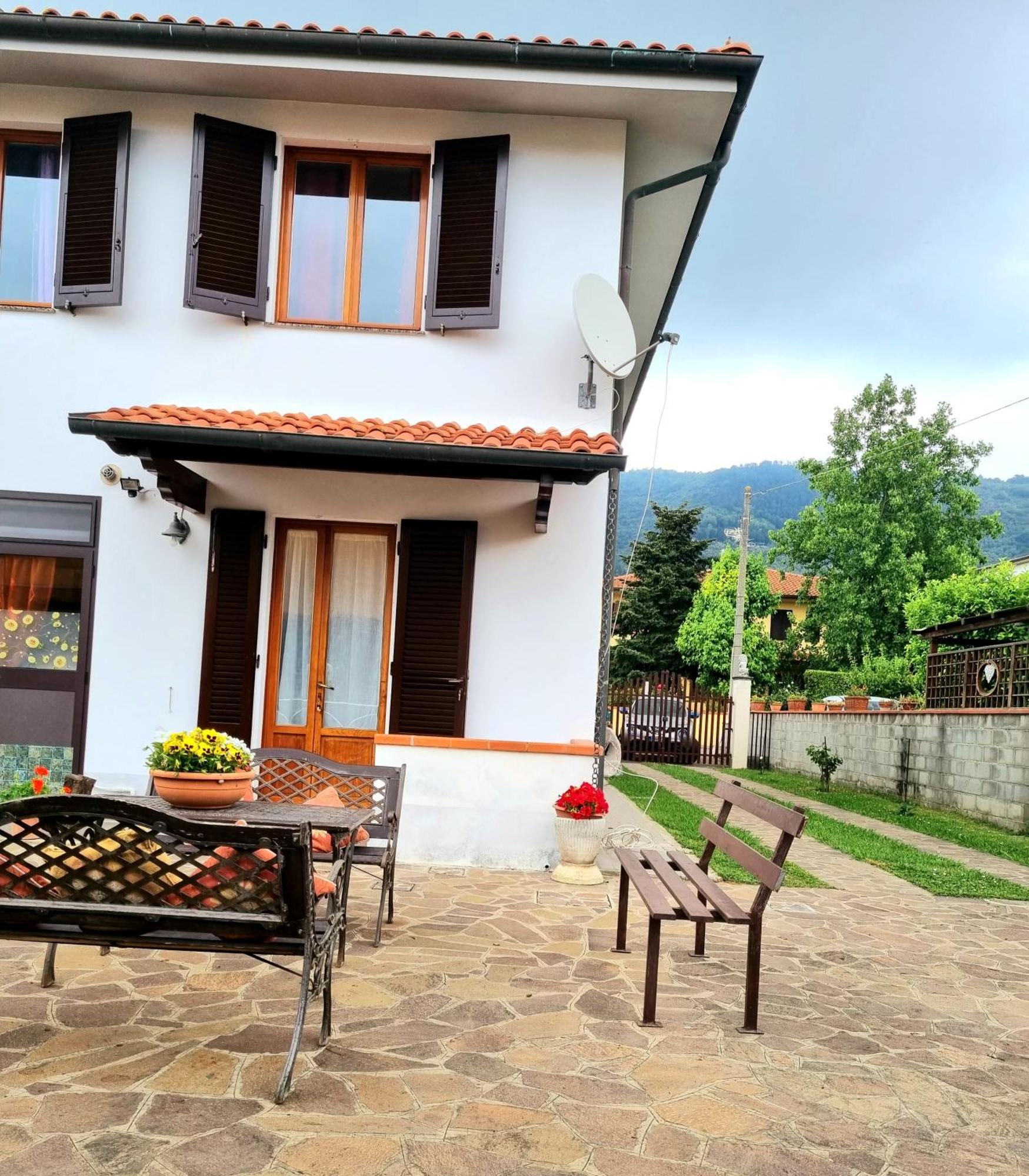 Casa Valentini Pensionat San Giuliano Terme Exteriör bild